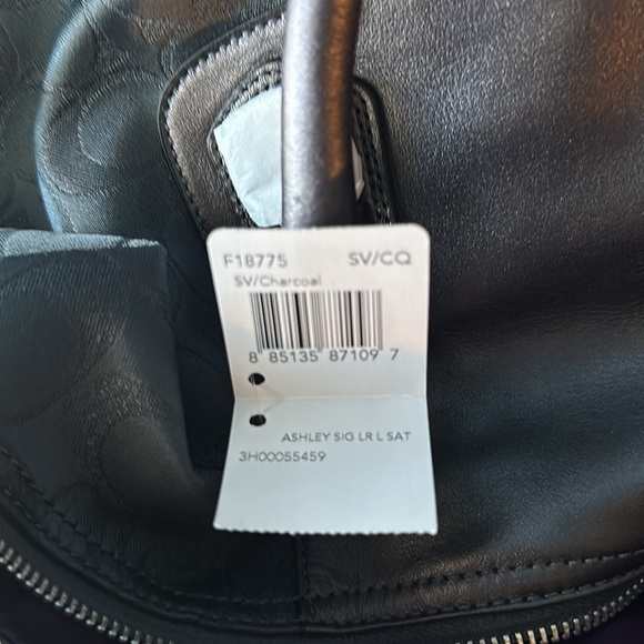 π Gorgeous Gun Metal Gray Coach Purse for Sale! π - Picture 5 of 5